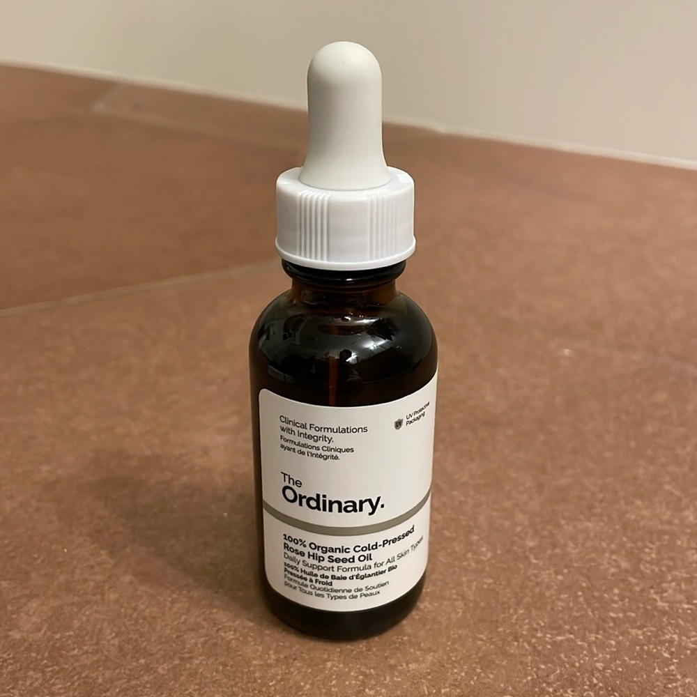 The Ordinary 100% organic cold pressed Rossi seed oil